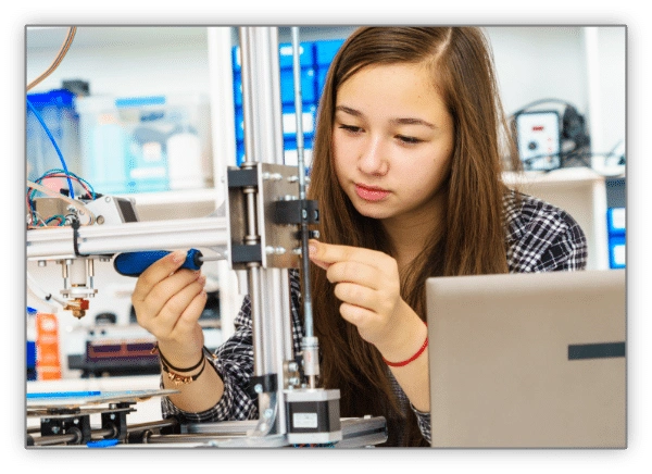 Acellus-Science-Fair học sinh làm thí nghiệm tại Science Fair của Acellus